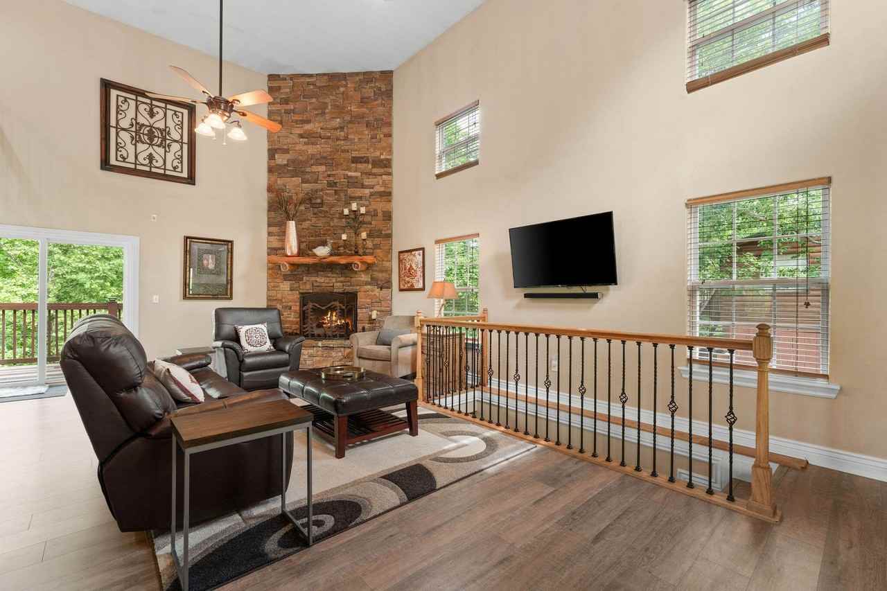 721 Shore Road - Photo 4 of 37