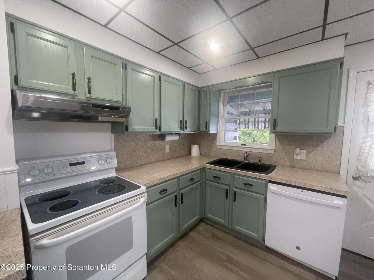 608 North Sumner Avenue #608 - Photo 2 of 22