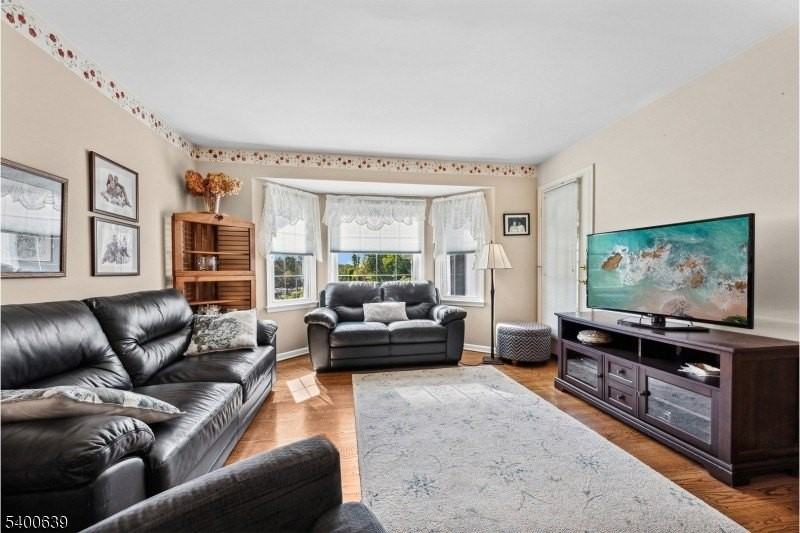 35 Salters Farm Rd - Photo 5 of 16