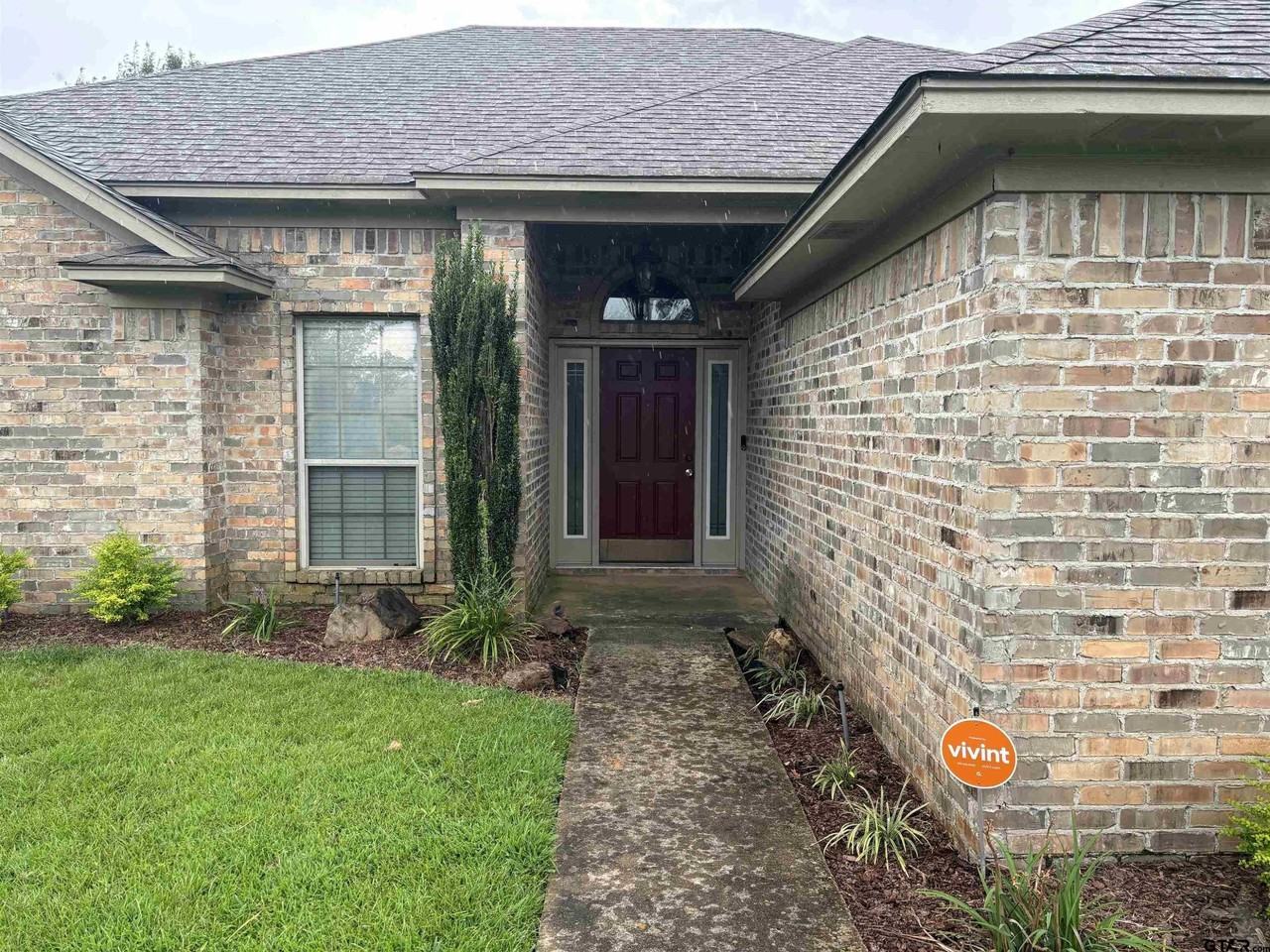 1202 Arnold Lane - Photo 3 of 30