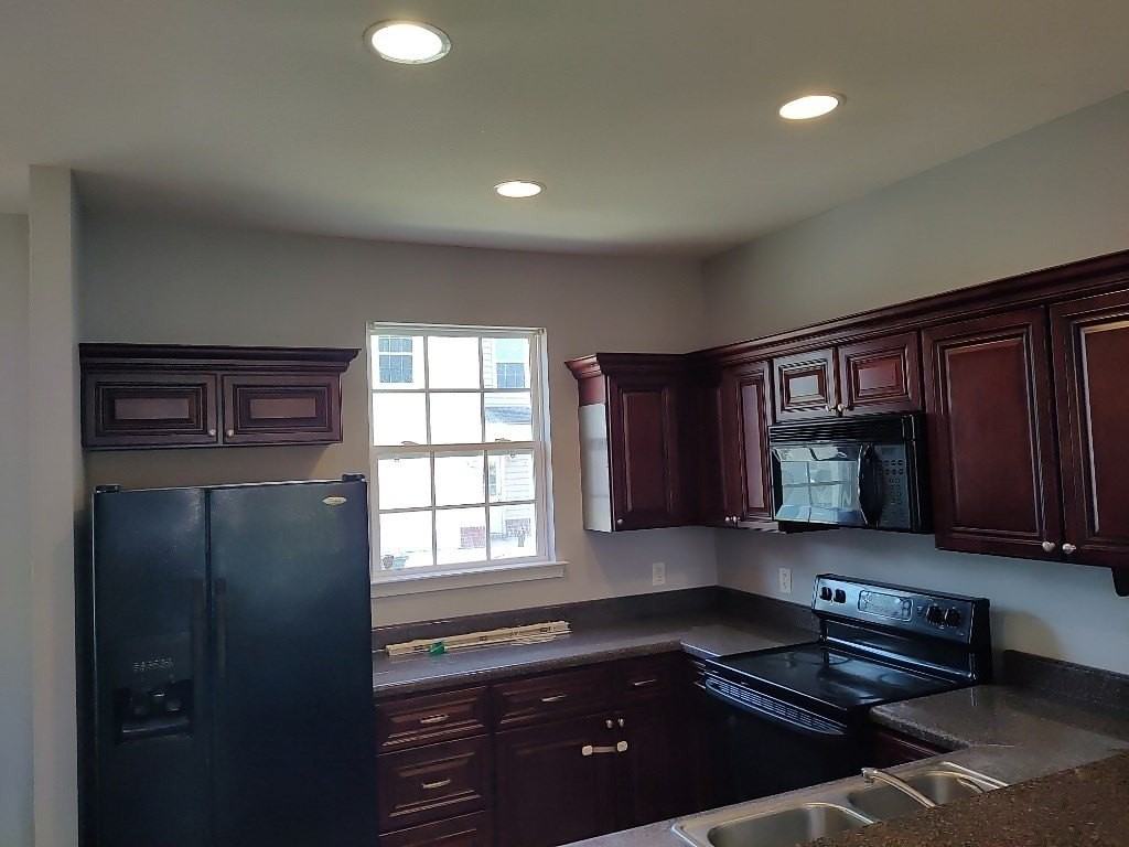 611 Atkinson Dr - Photo 5 of 20