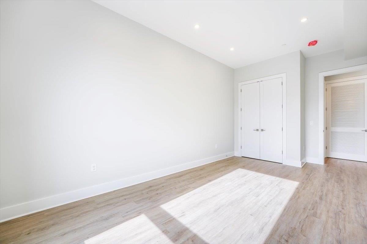 667 Bergen Avenue #205 - Photo 6 of 29