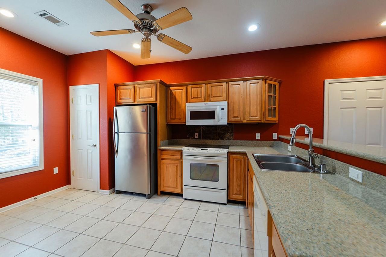 100 Salvatierra Way - Photo 6 of 25