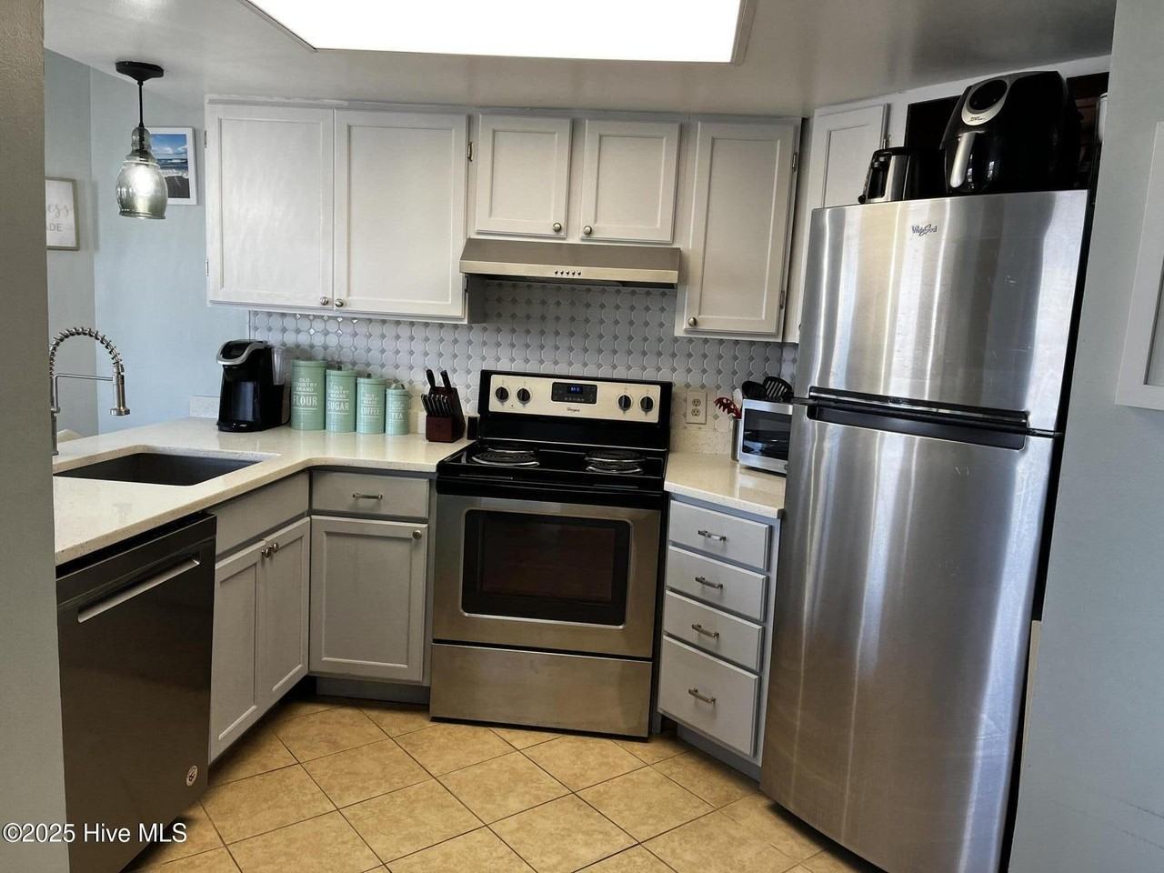 2000 New River Inlet Rd #2514 - Photo 4 of 11