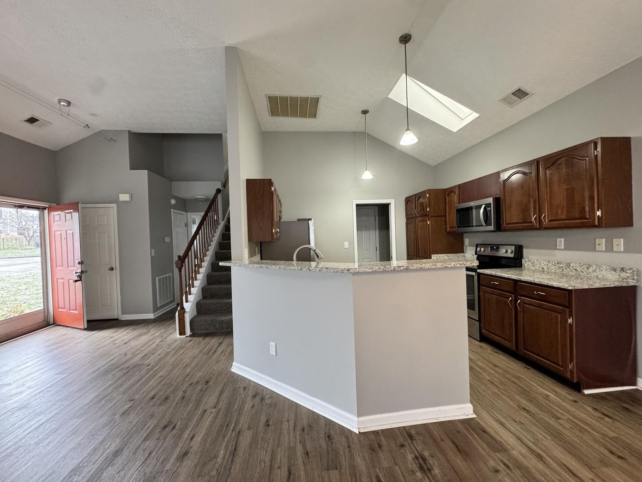 4228 Hampton Rdg - Photo 5 of 18