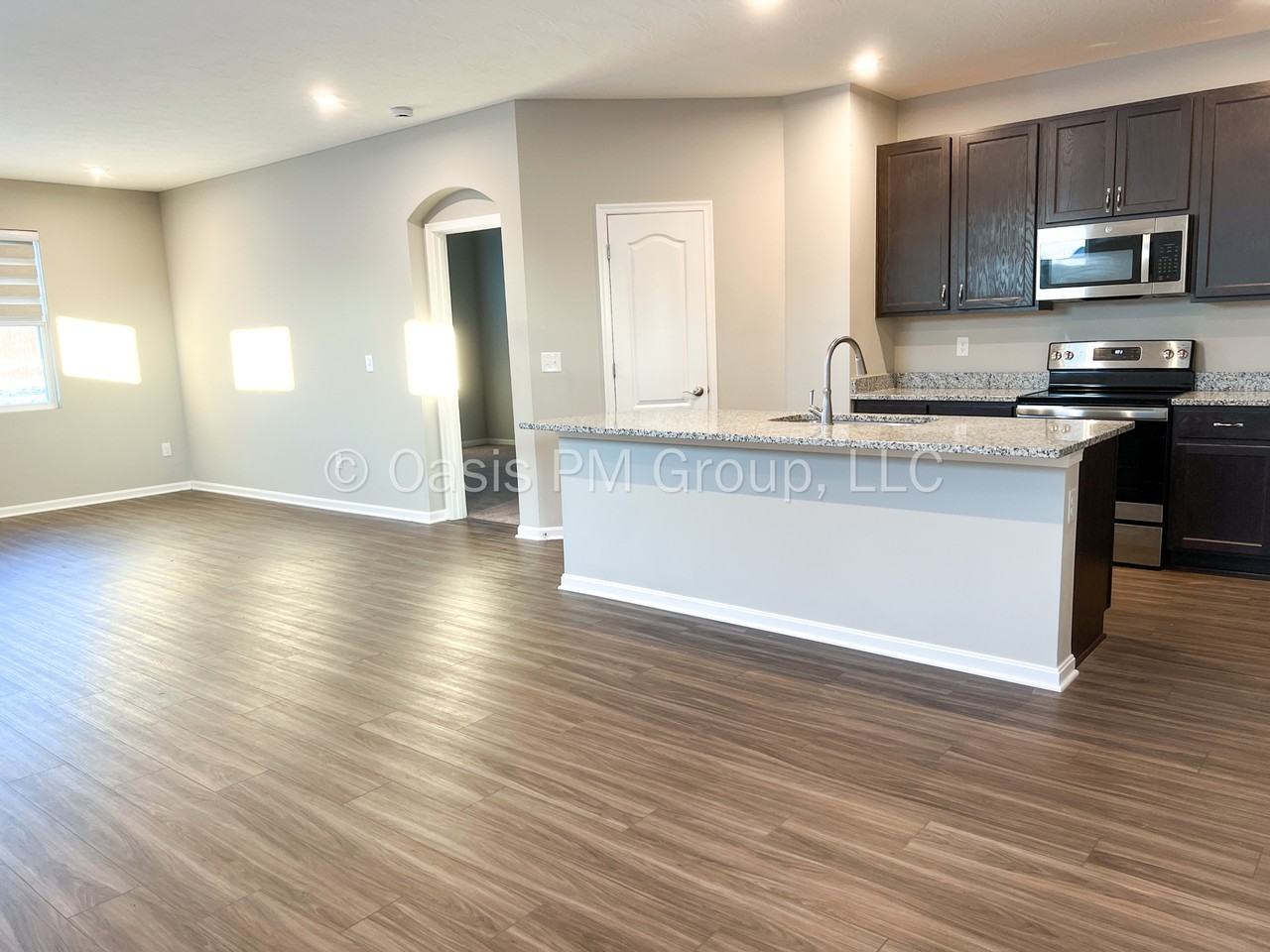 521 Rochdale Run #1 - Photo 6 of 22