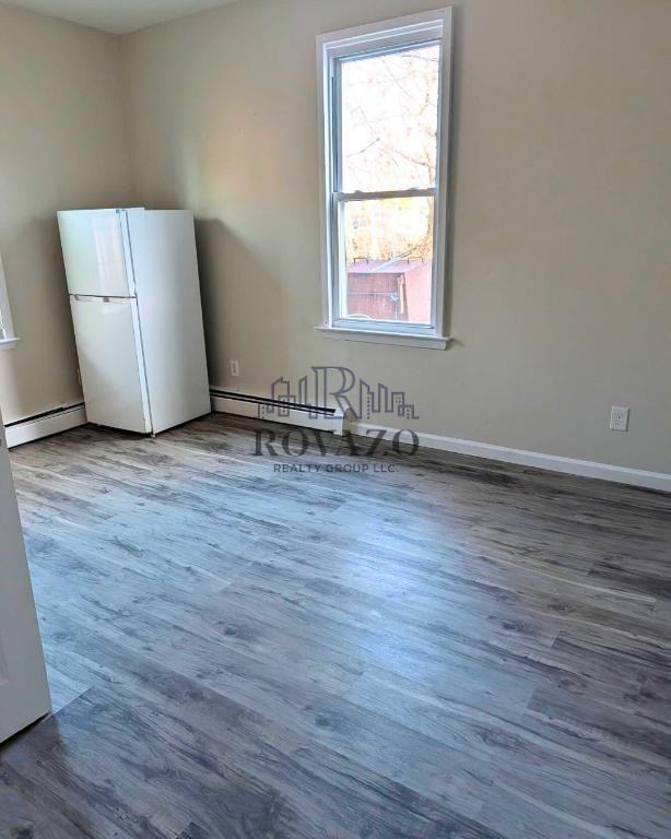 1442 Springfield Ave #1L - Photo 2 of 3