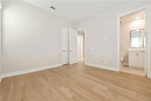 featured image of 61 Einstein Way