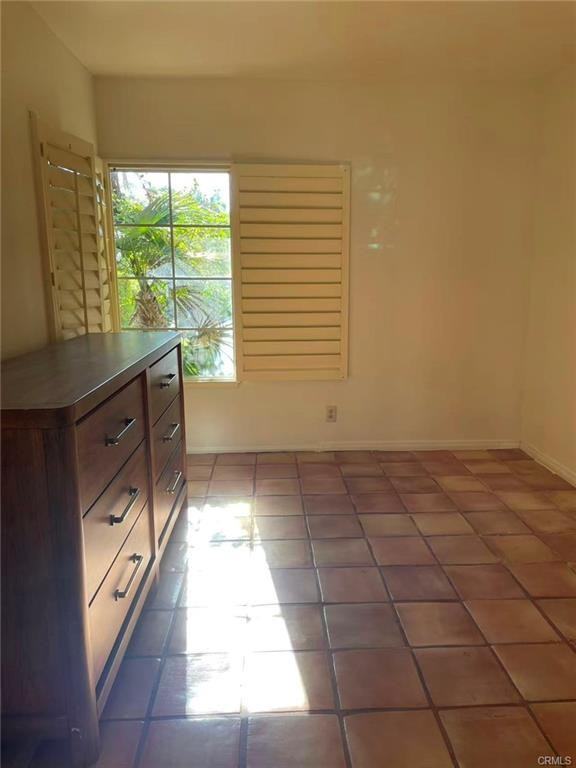 15 Springbrook Rd - Photo 4 of 8