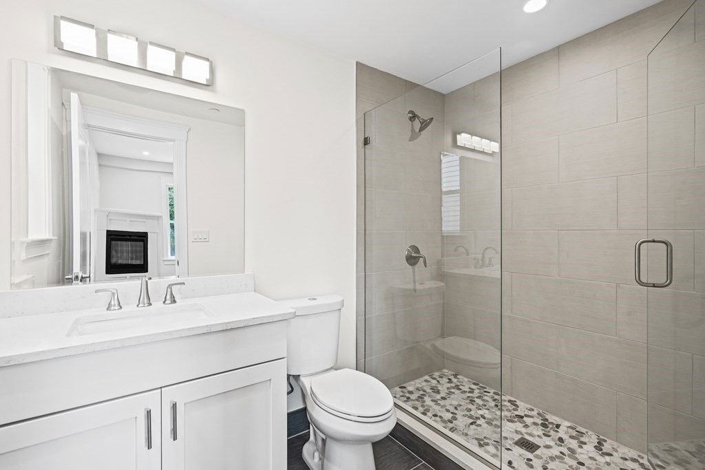 77 Dix Street - Photo 6 of 8