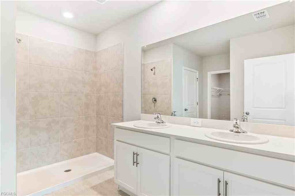 1032 Champion Ave - Photo 7 of 8