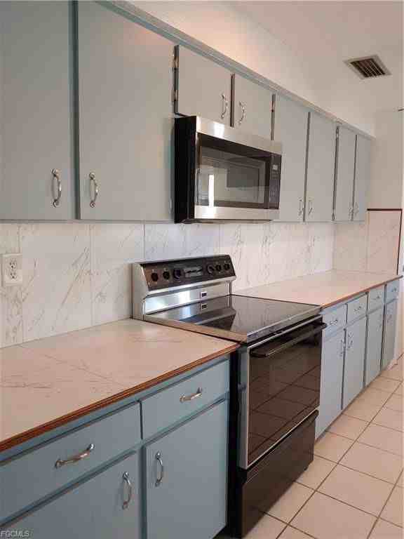 134 Connecticut Ave - Photo 2 of 8