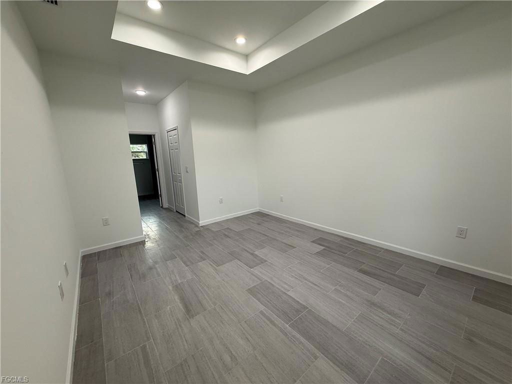 4629 Laura Ave N - Photo 6 of 8