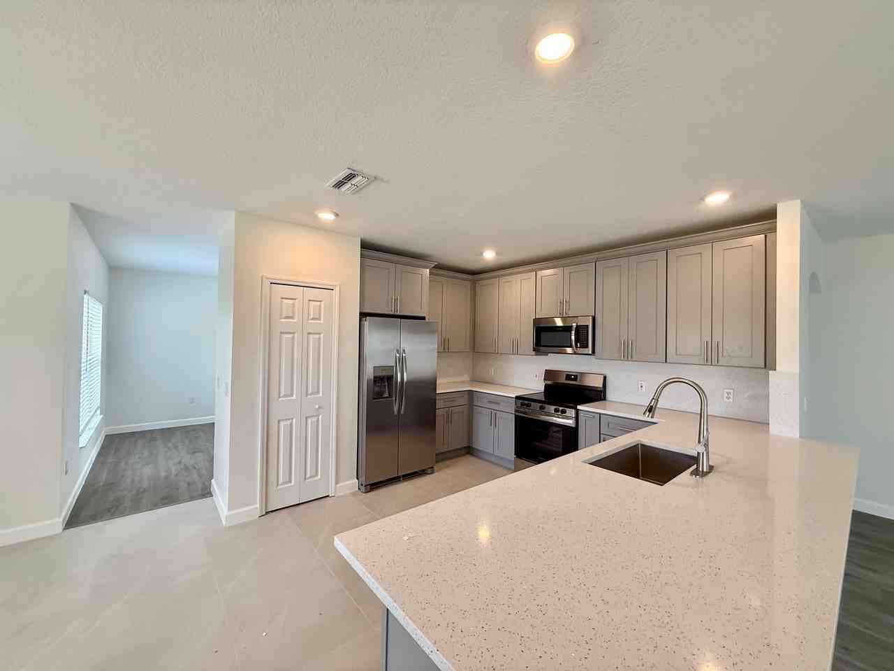 603 Amazon Ct - Photo 6 of 46