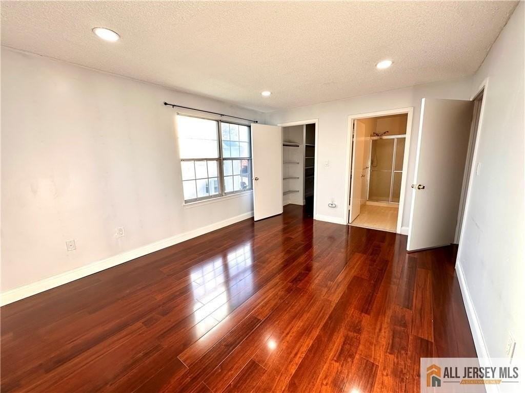 341 Wimbeldon Ct - Photo 7 of 14