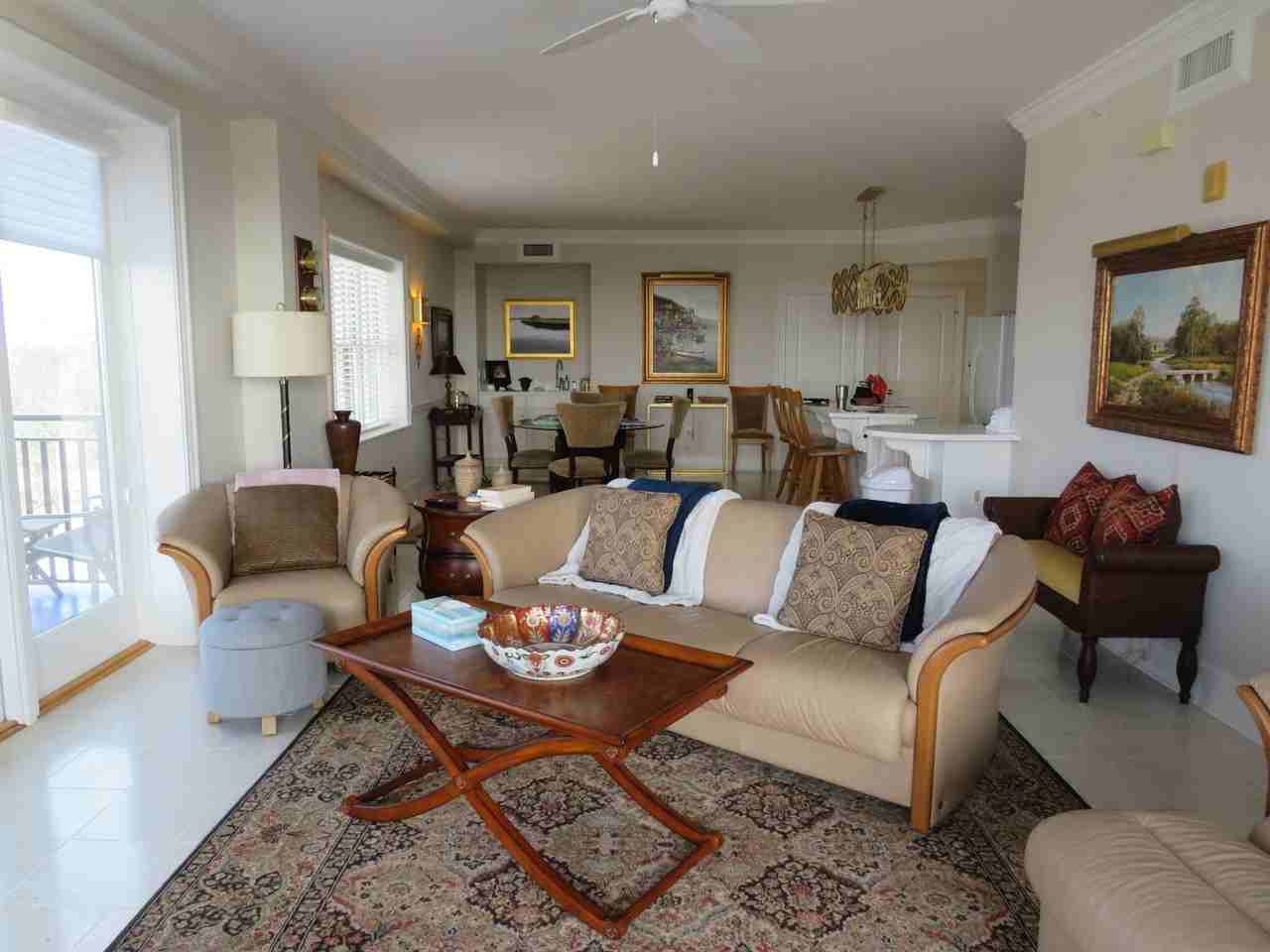 4425 Arendell St - Photo 4 of 20