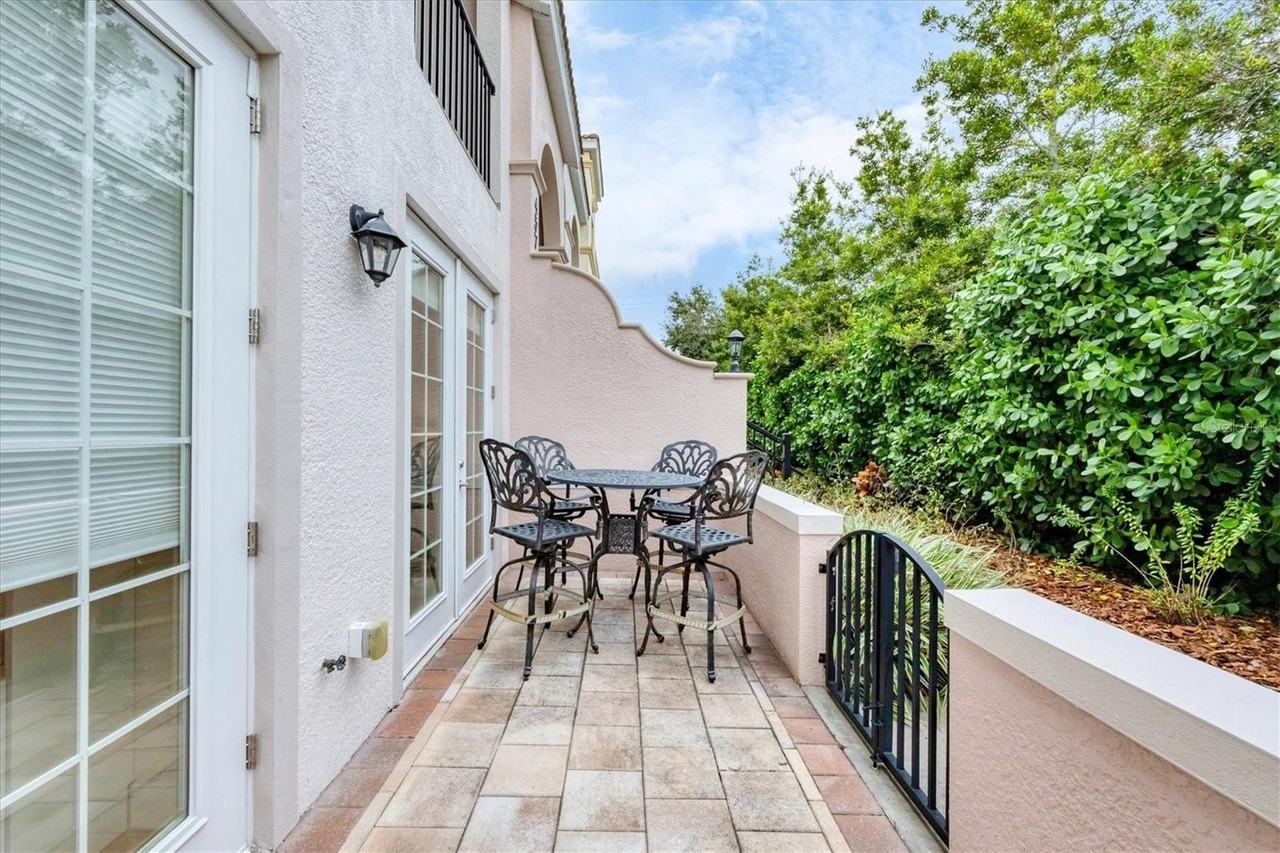 455 Nokomis Ave S #455 - Photo 4 of 50