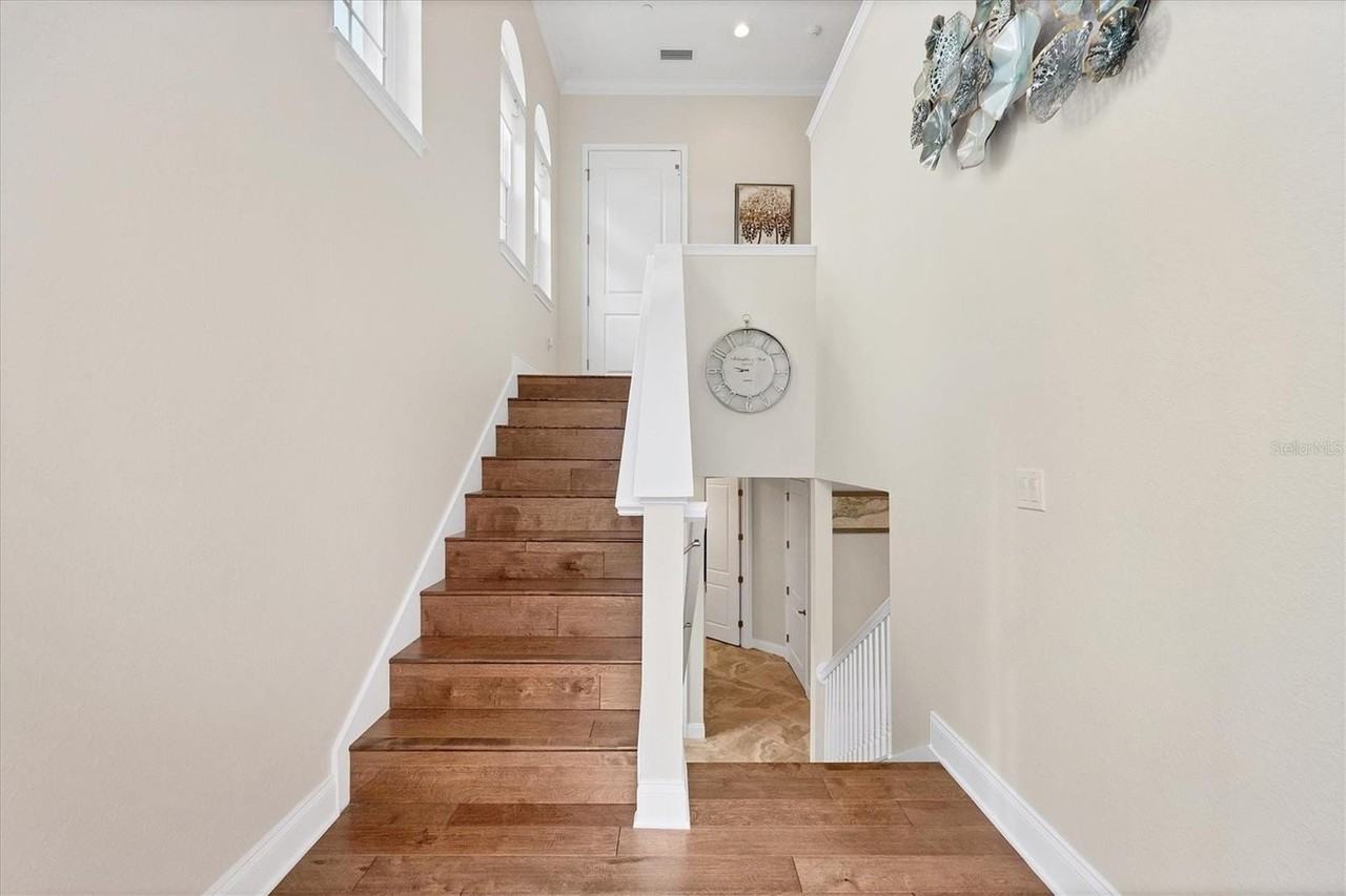 455 Nokomis Ave S #455 - Photo 5 of 50