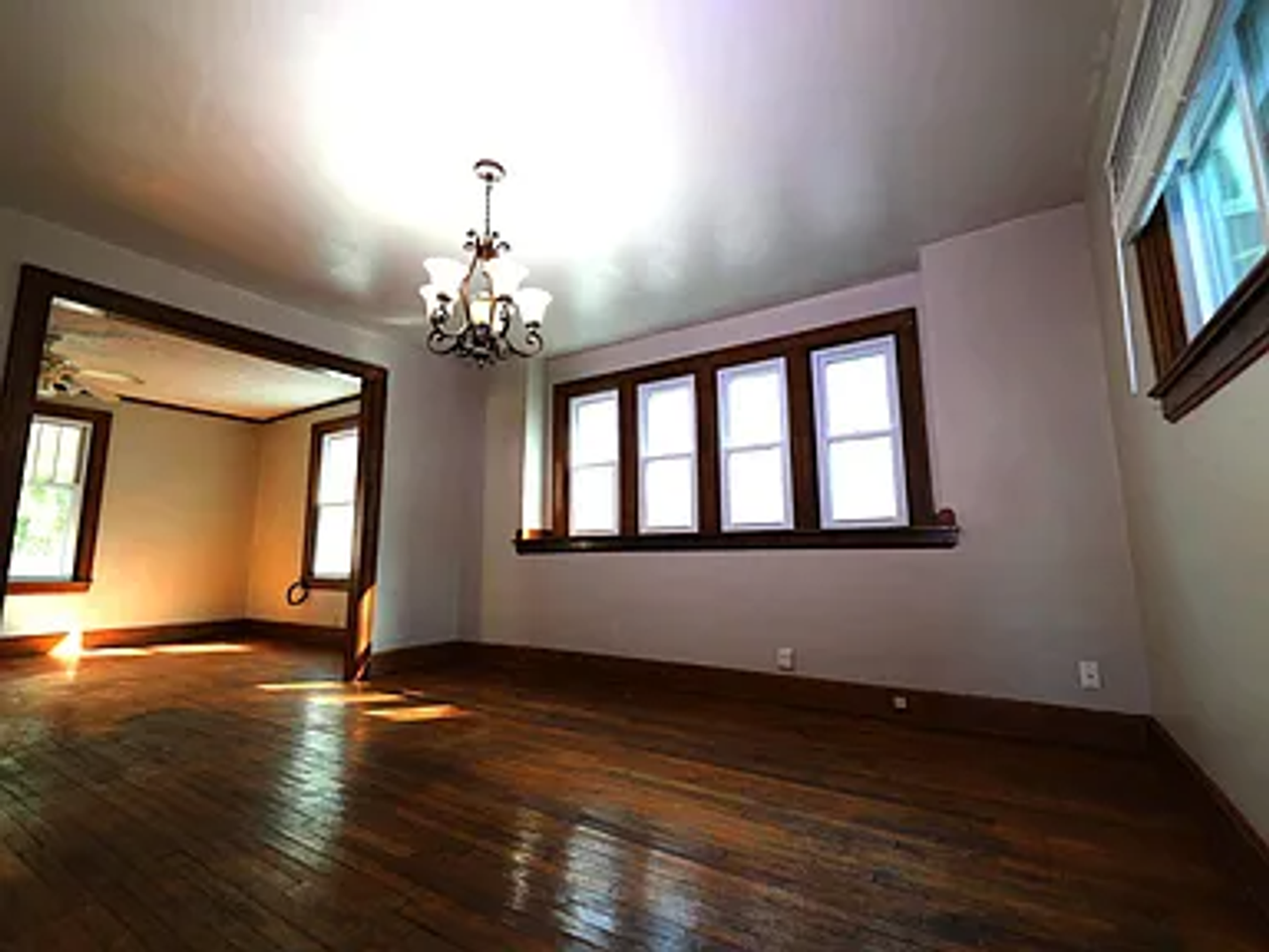 910 South 25th Street - Photo 2 of 8