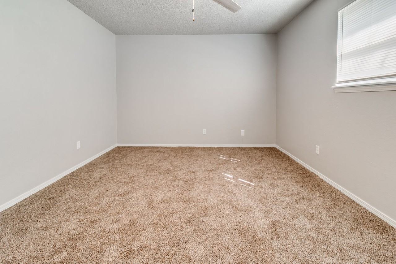 1201 Lakecrest Drive - Photo 2 of 50