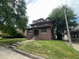 110 South Grand Ave West - Photo 1 of 1