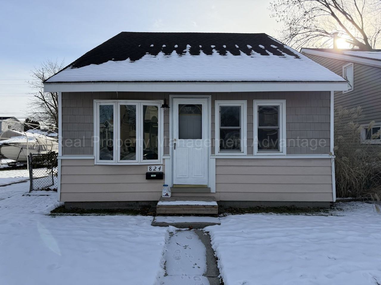 824 East Barrett Avenue