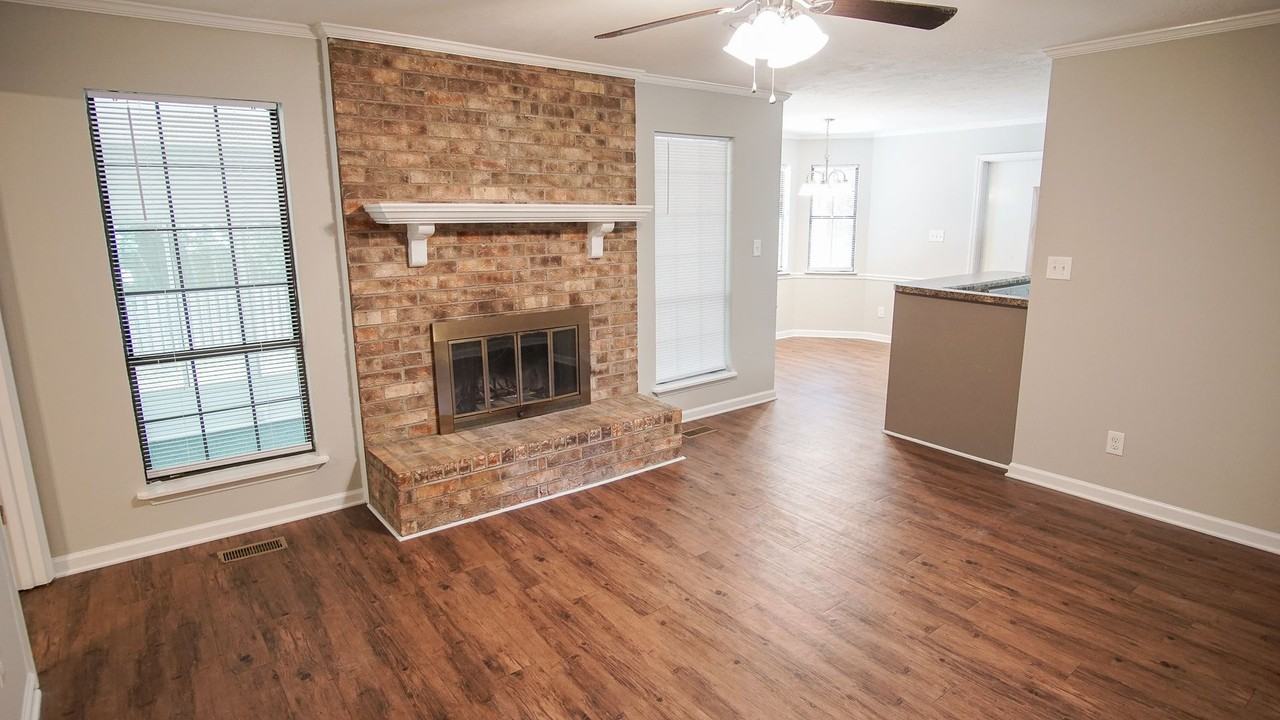 344 Stagecoach Way - Photo 6 of 13