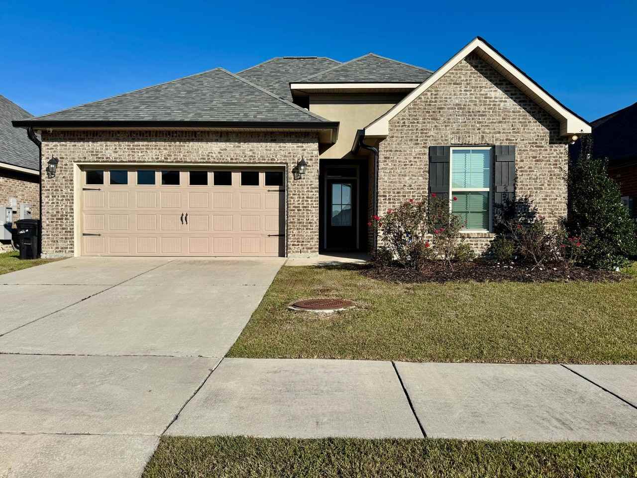 798 Beaumont Dr - Photo 2 of 20