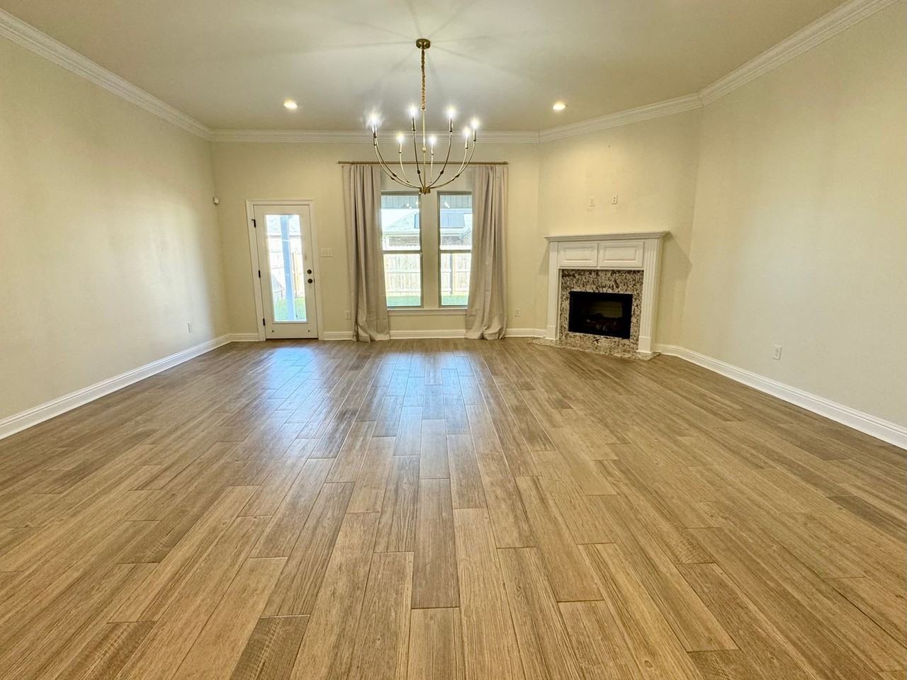 798 Beaumont Dr - Photo 6 of 20