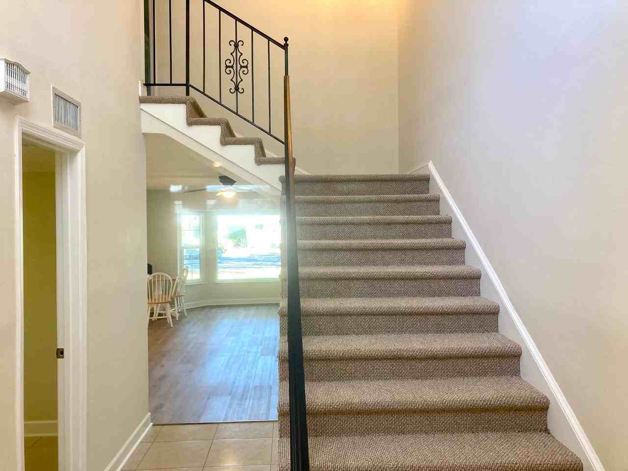 1277 N Seagull Pt - Photo 6 of 32