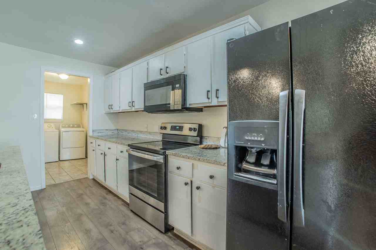 6029 Wormar Avenue - Photo 6 of 24