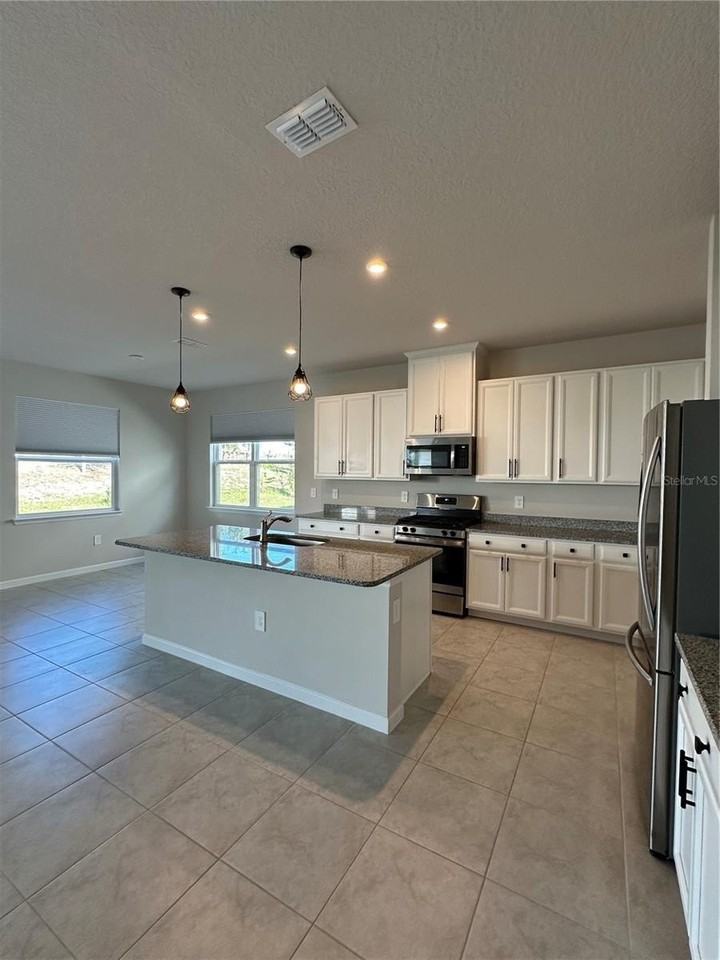 3785 Blue Mountain Way - Photo 6 of 50