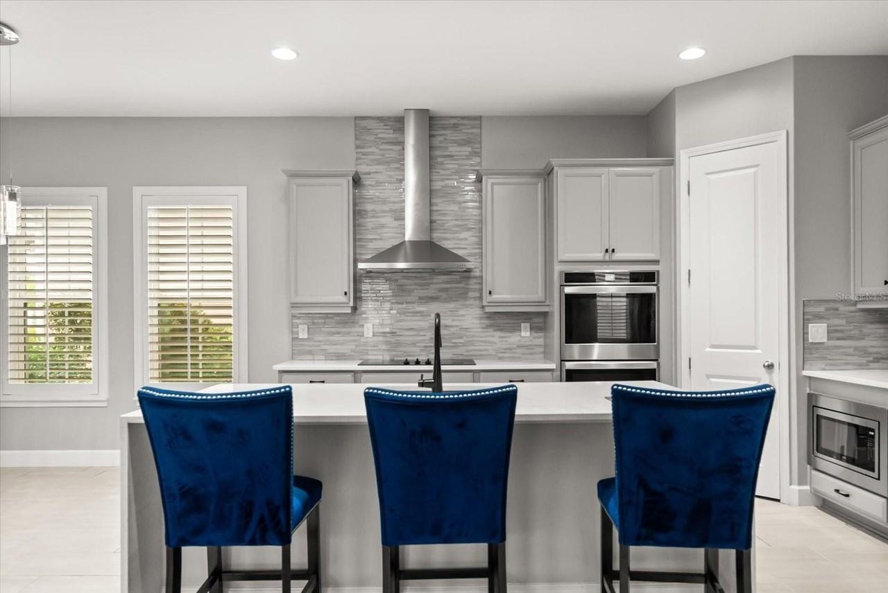 6875 Arnoldson Street - Photo 6 of 48