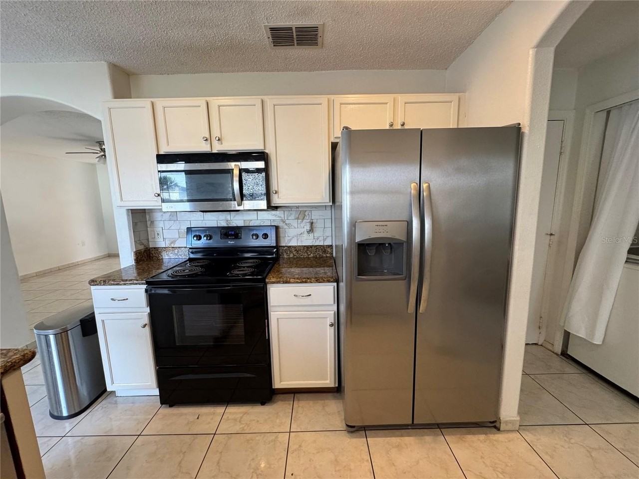 1349 Ivy Meadow Drive - Photo 7 of 29