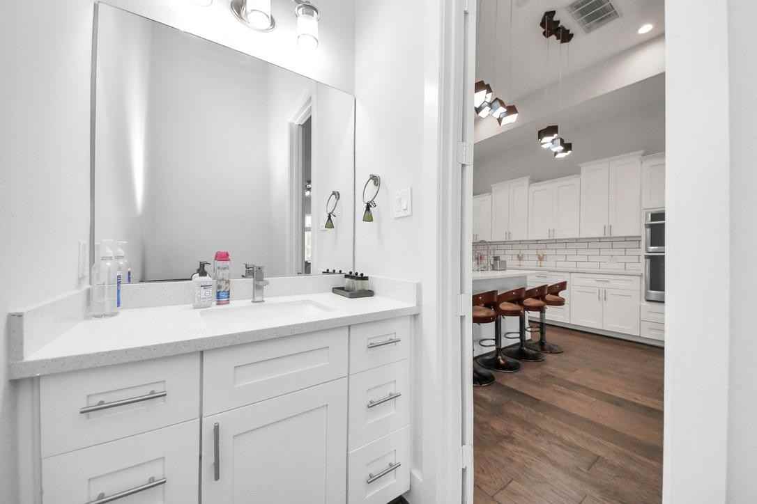 Mcgowen Street - Photo 7 of 22