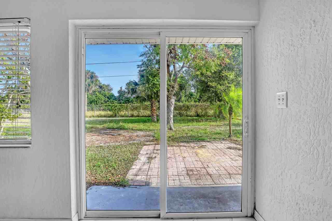 Burn Drive Northeast - Photo 4 of 17