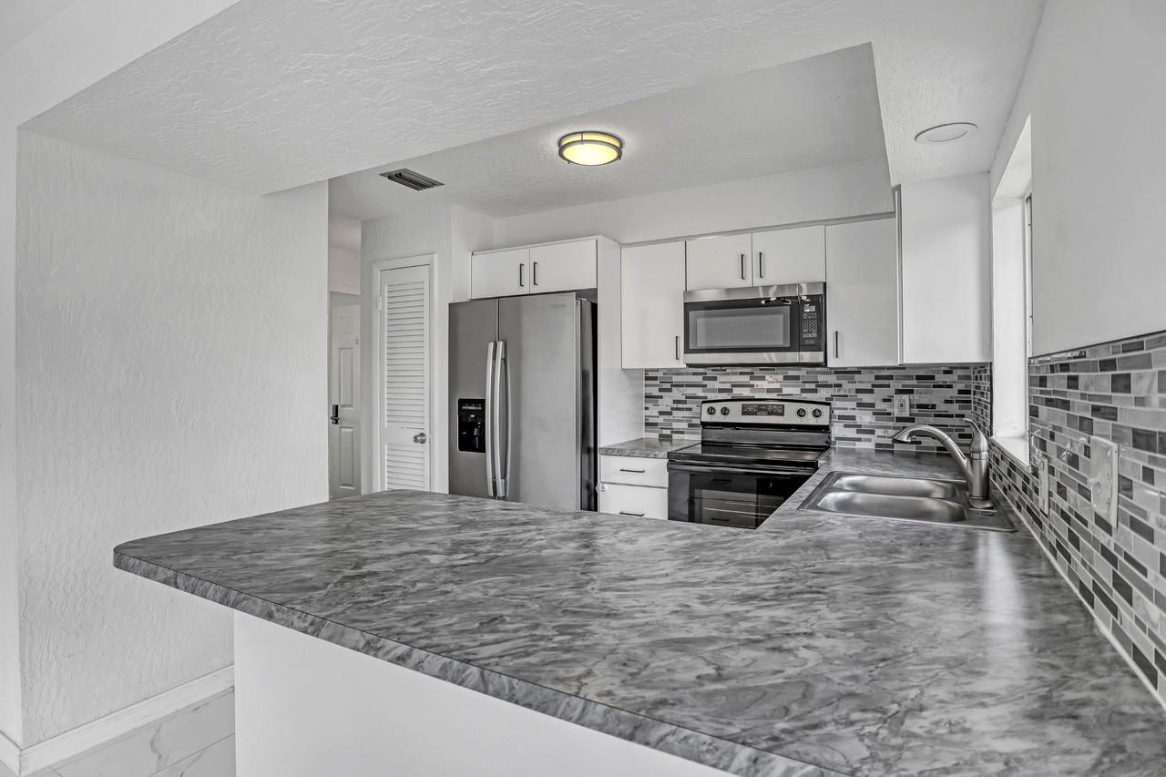 Burn Drive Northeast - Photo 5 of 17