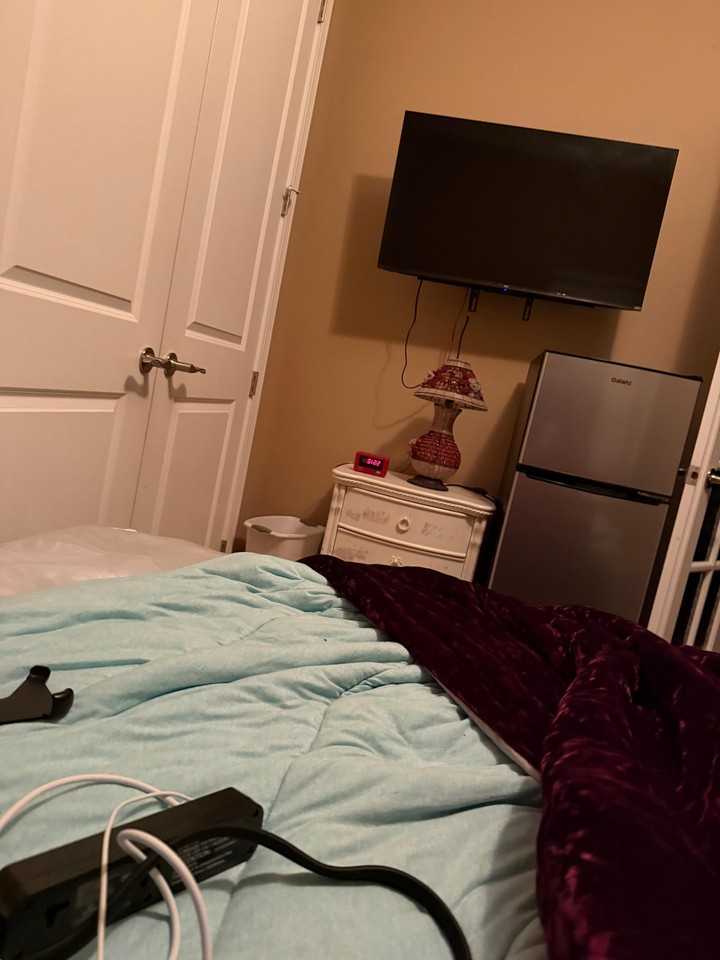 Glenridge Drive - Photo 5 of 9