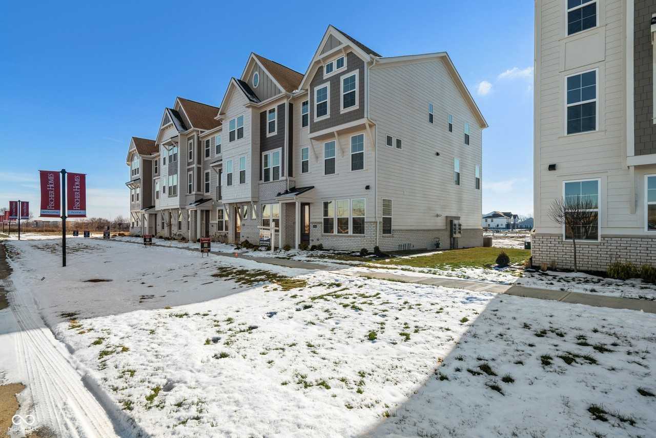 414 Elite St - Photo 2 of 42