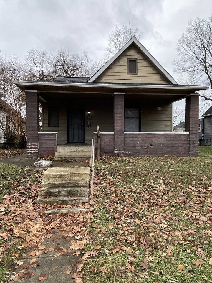 2838 Boulevard Place