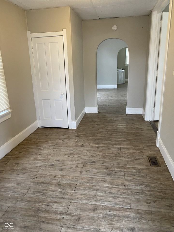 2838 Boulevard Pl - Photo 3 of 19