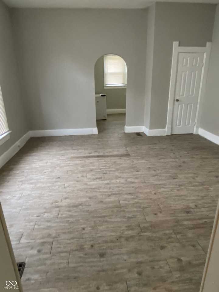 2838 Boulevard Pl - Photo 5 of 19