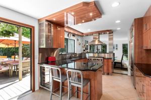 featured image of 6 Strathmore Court