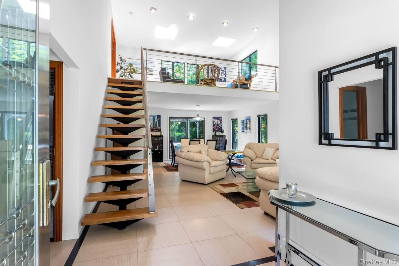 6 Strathmore Ct - Photo 3 of 20