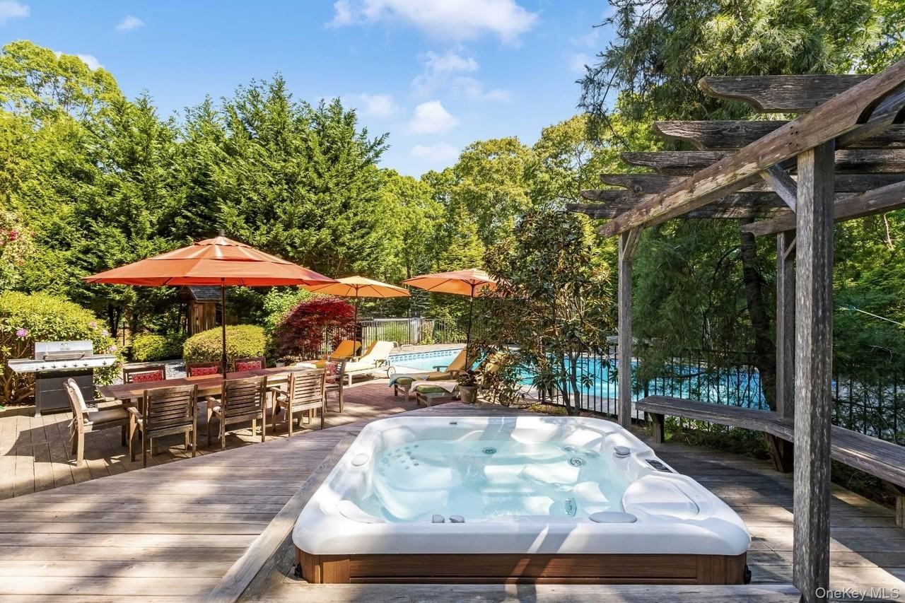 6 Strathmore Ct - Photo 6 of 20