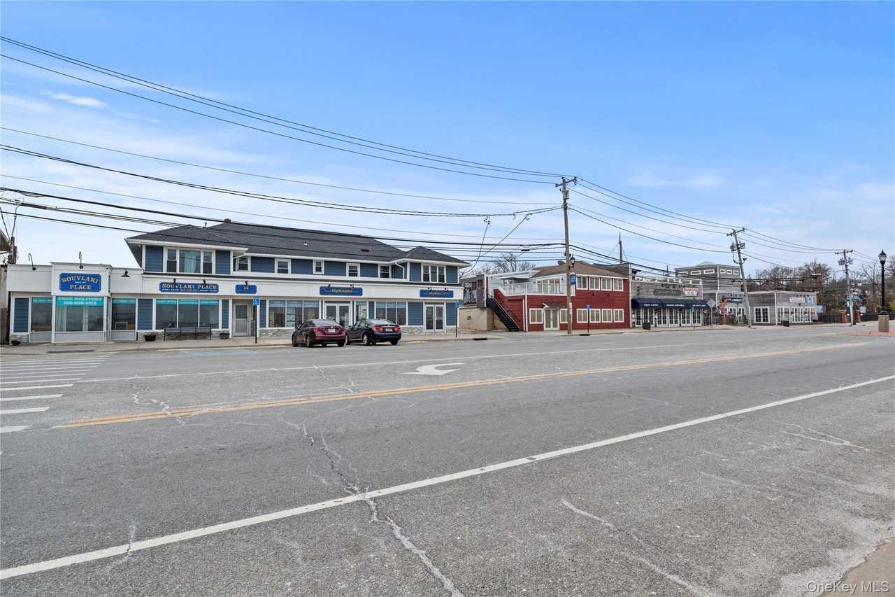 14 Bayville Ave Apt 4 #4 - Photo 7 of 8