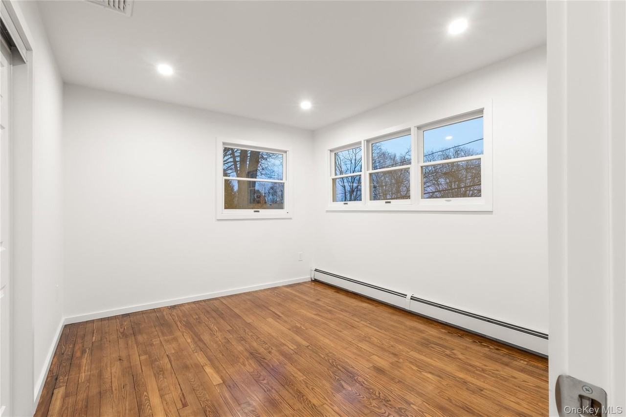 10 Overbrook St - Photo 4 of 8