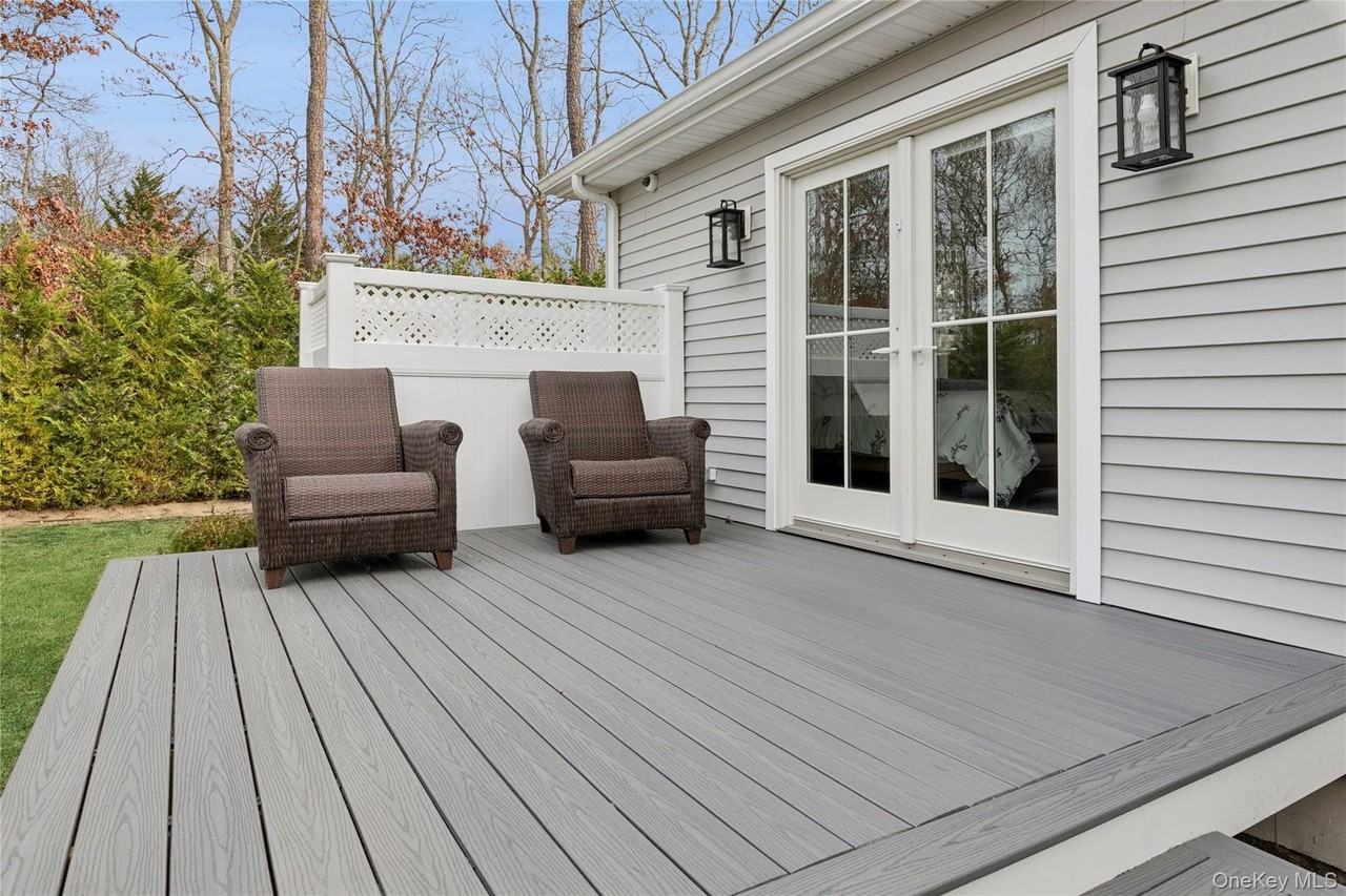 4 Chestnut Ln - Photo 6 of 34