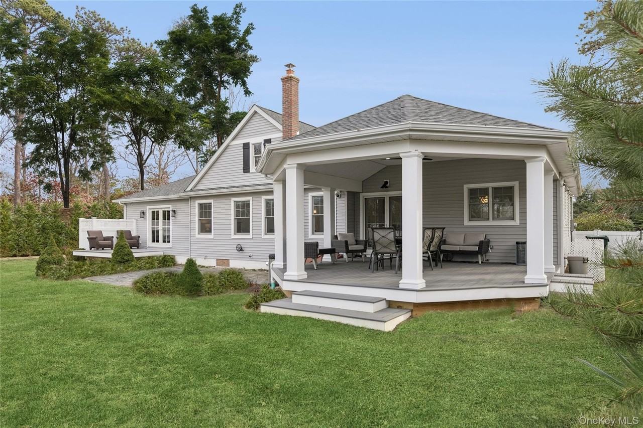 4 Chestnut Ln - Photo 7 of 34