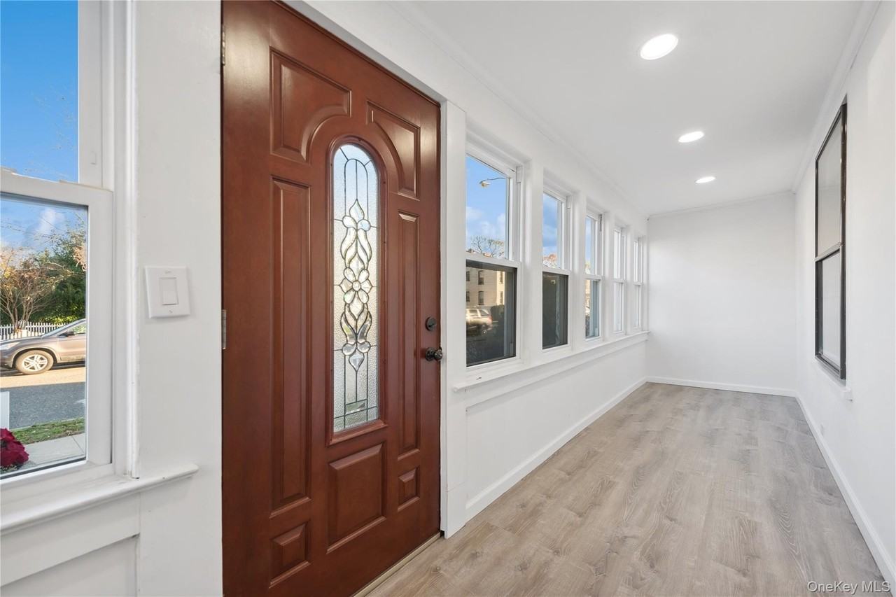 120 North Forest Avenue - Photo 2 of 35